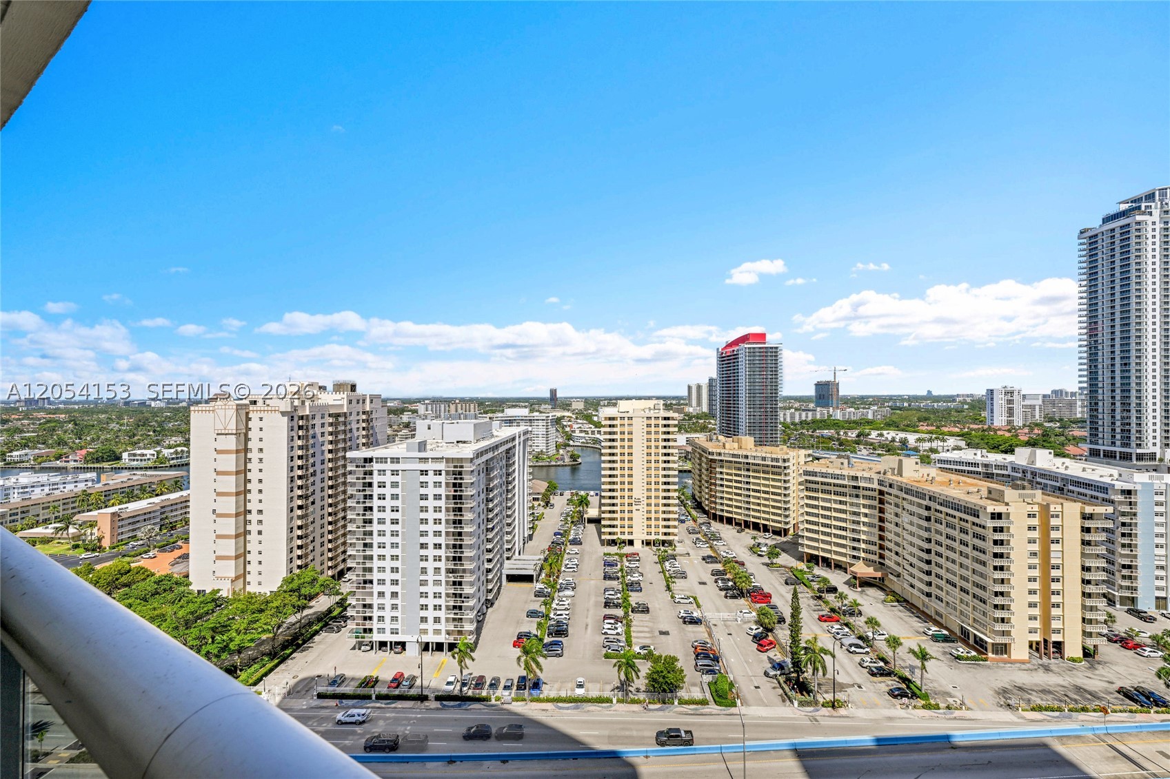 BEACH CLUB CONDO - Residential Lease