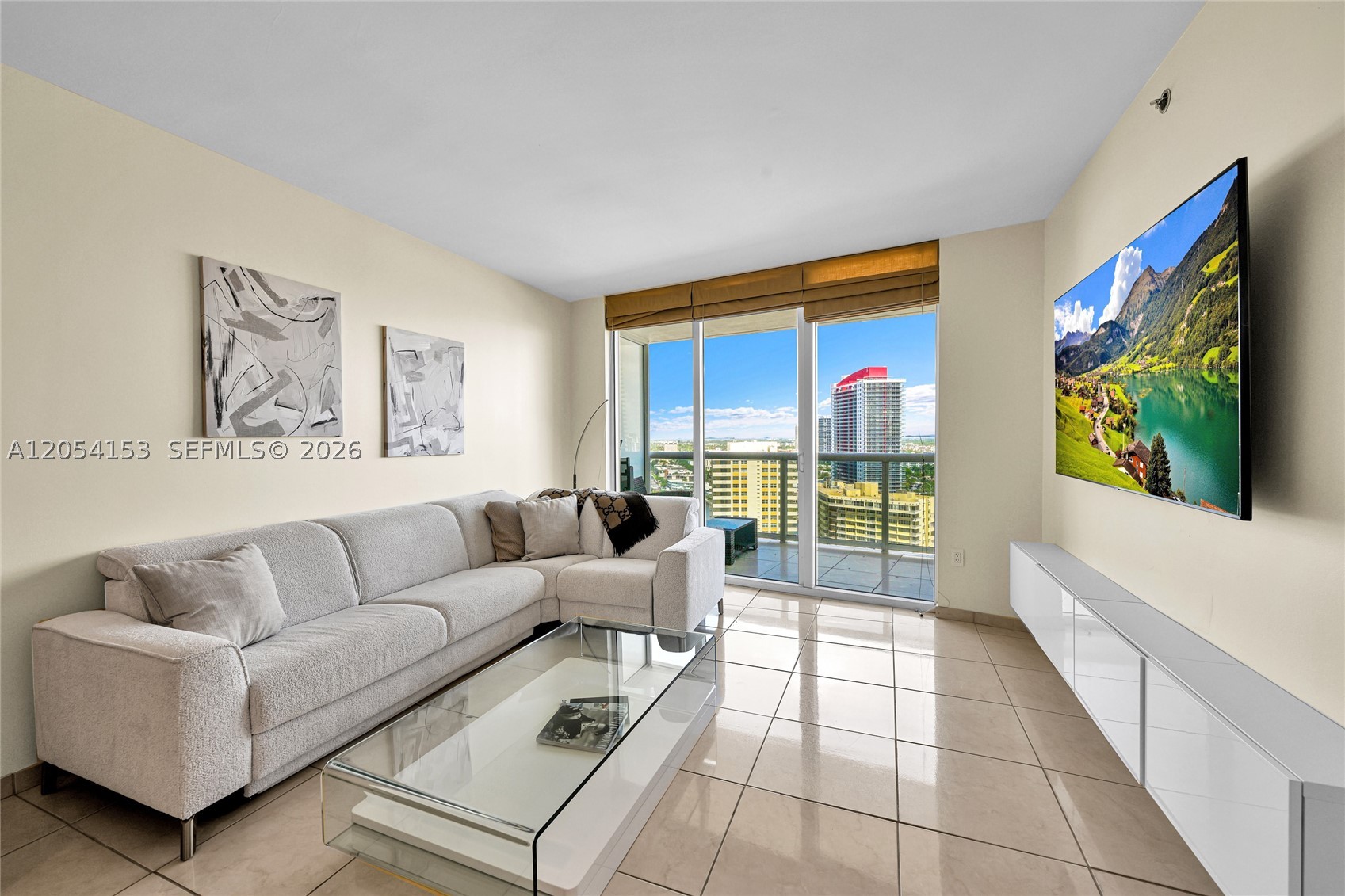BEACH CLUB CONDO - Residential Lease