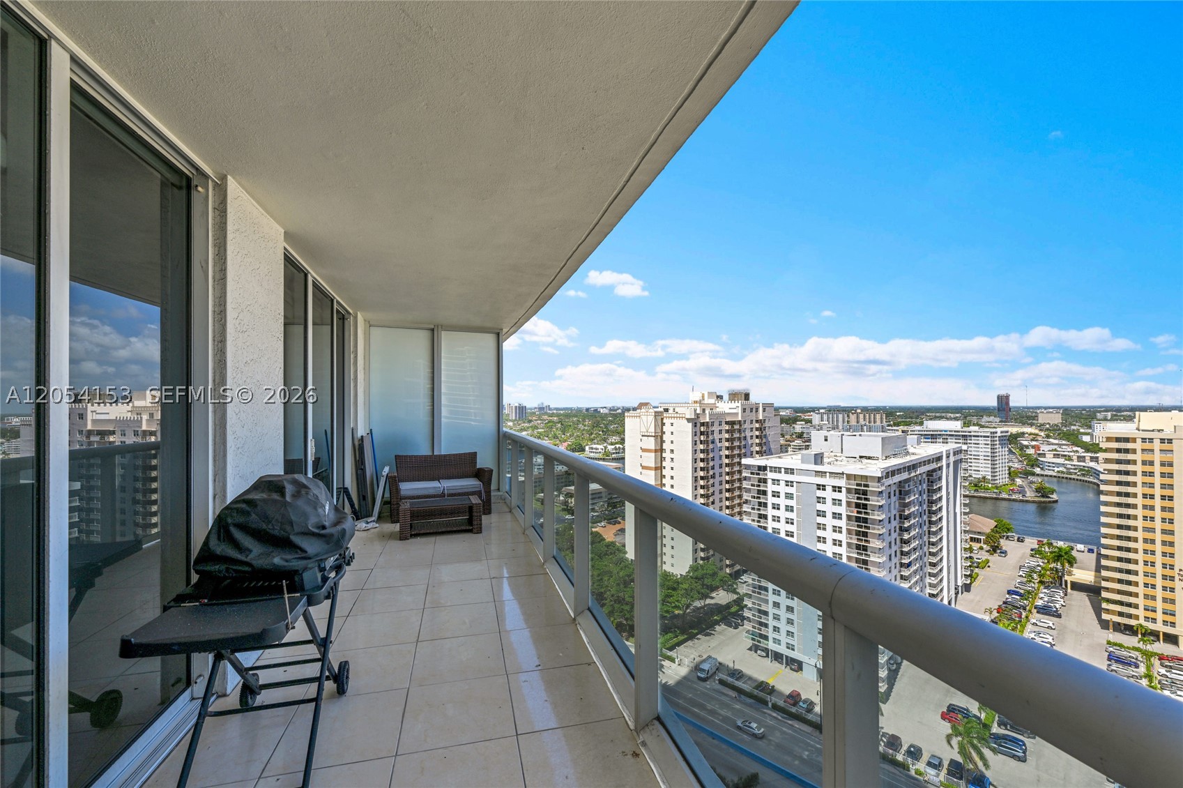 BEACH CLUB CONDO - Residential Lease