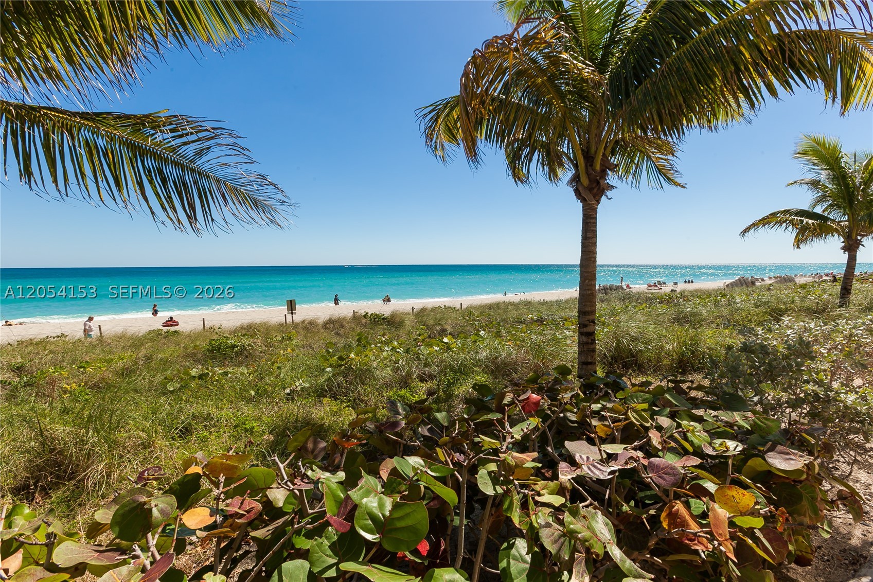 BEACH CLUB CONDO - Residential Lease