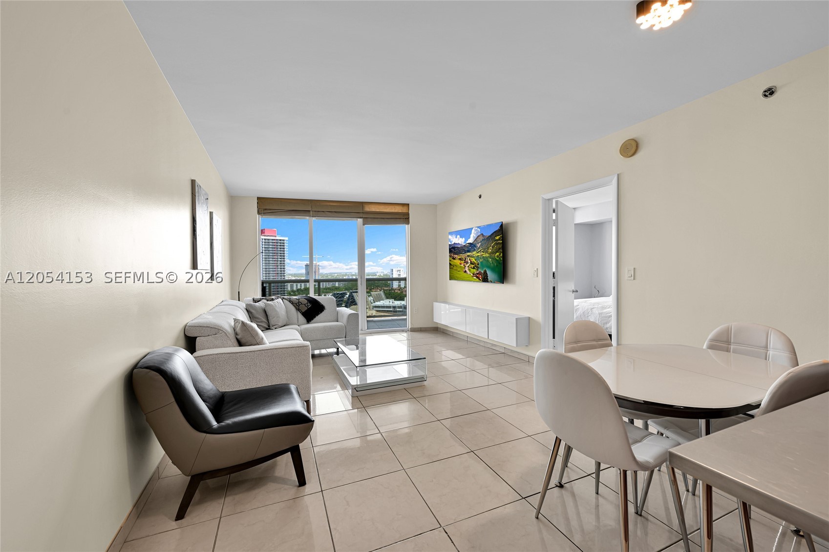BEACH CLUB CONDO - Residential Lease