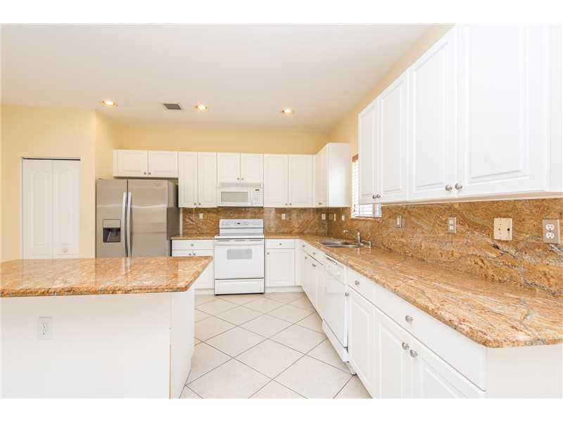 LAROC ESTATES - Residential Lease