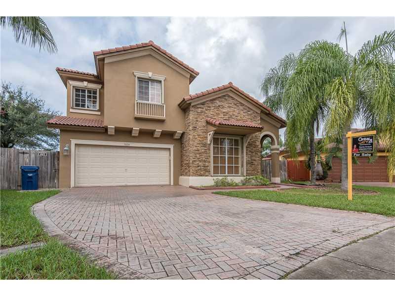 LAROC ESTATES - Residential Lease