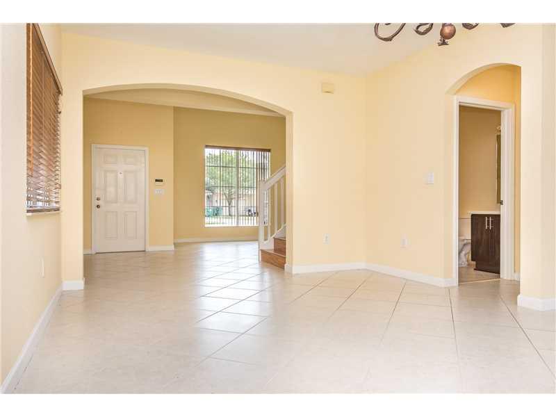 LAROC ESTATES - Residential Lease