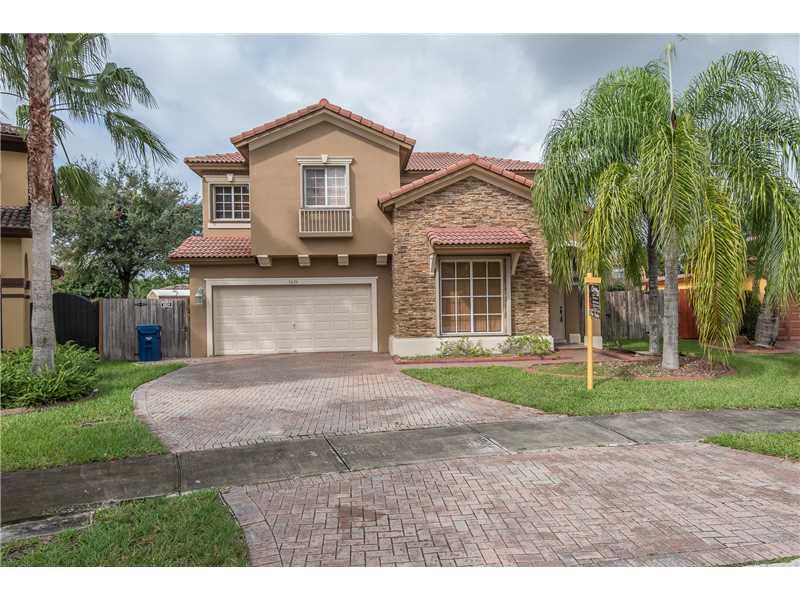 LAROC ESTATES - Residential Lease