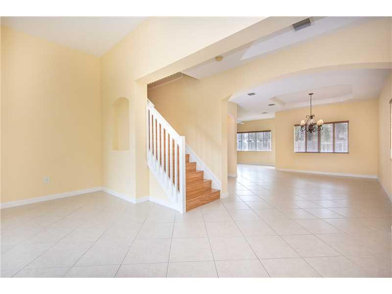 LAROC ESTATES - Residential Lease