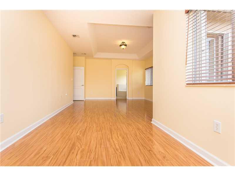 LAROC ESTATES - Residential Lease