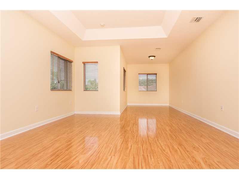 LAROC ESTATES - Residential Lease