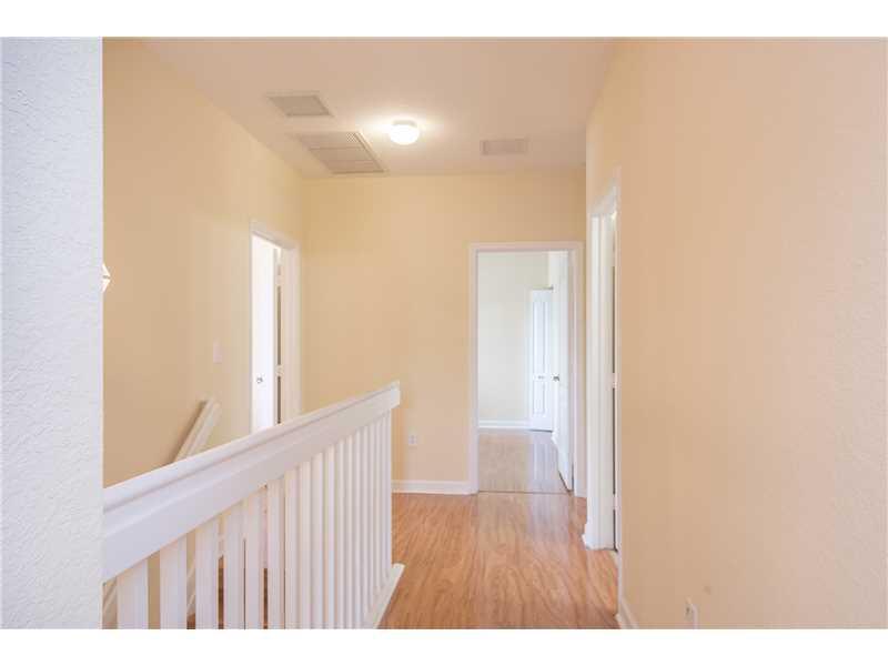 LAROC ESTATES - Residential Lease