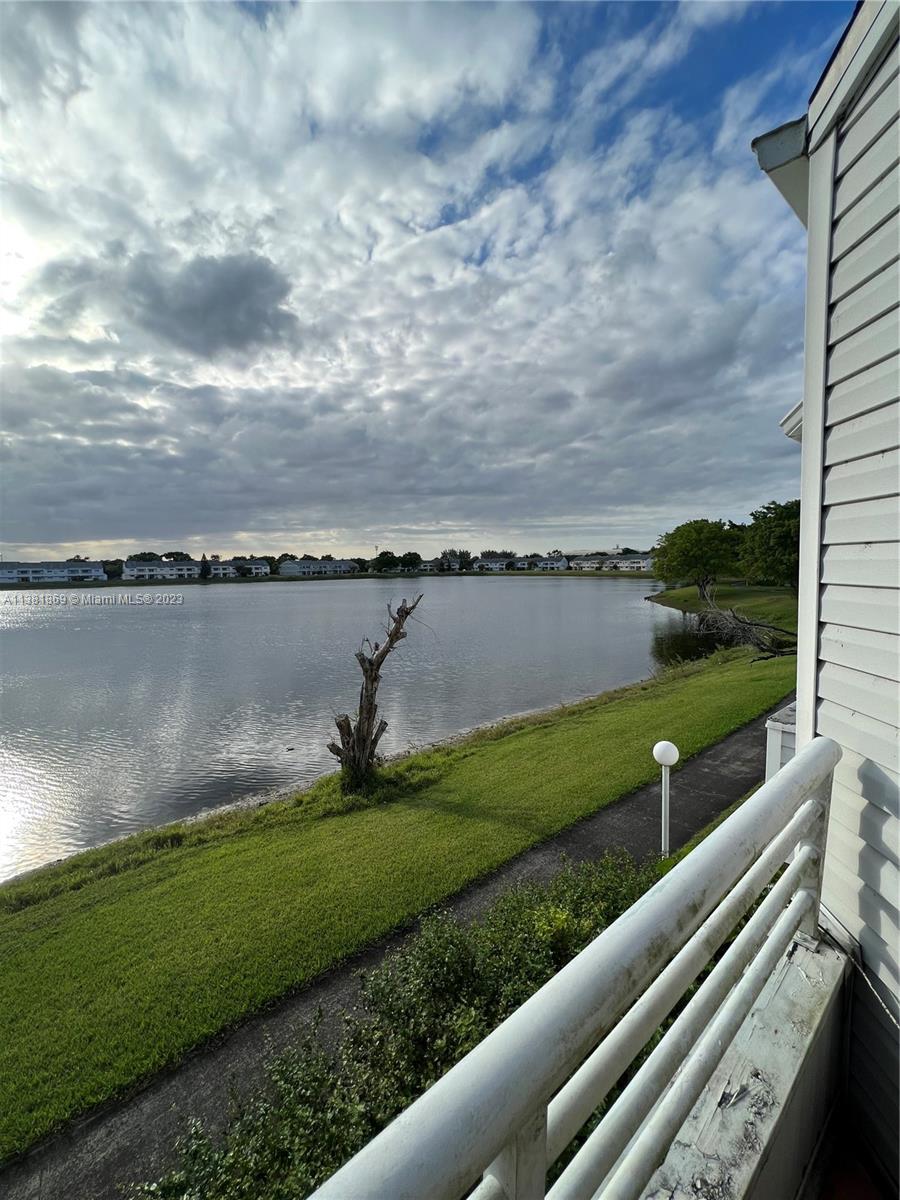 SUMMER LAKE - Residential Lease