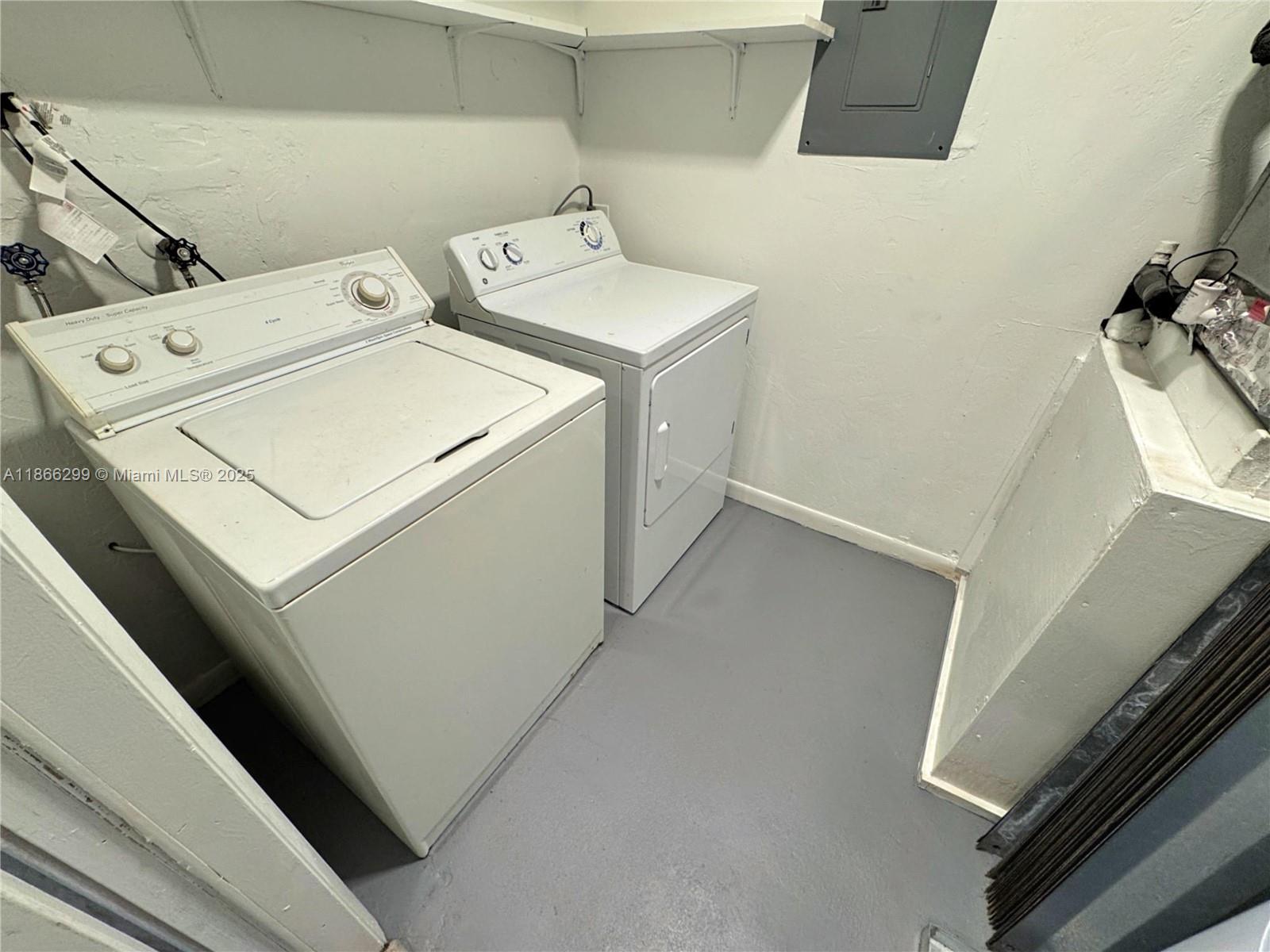 GATELAND RESIDENTIAL PLAT - Residential Lease
