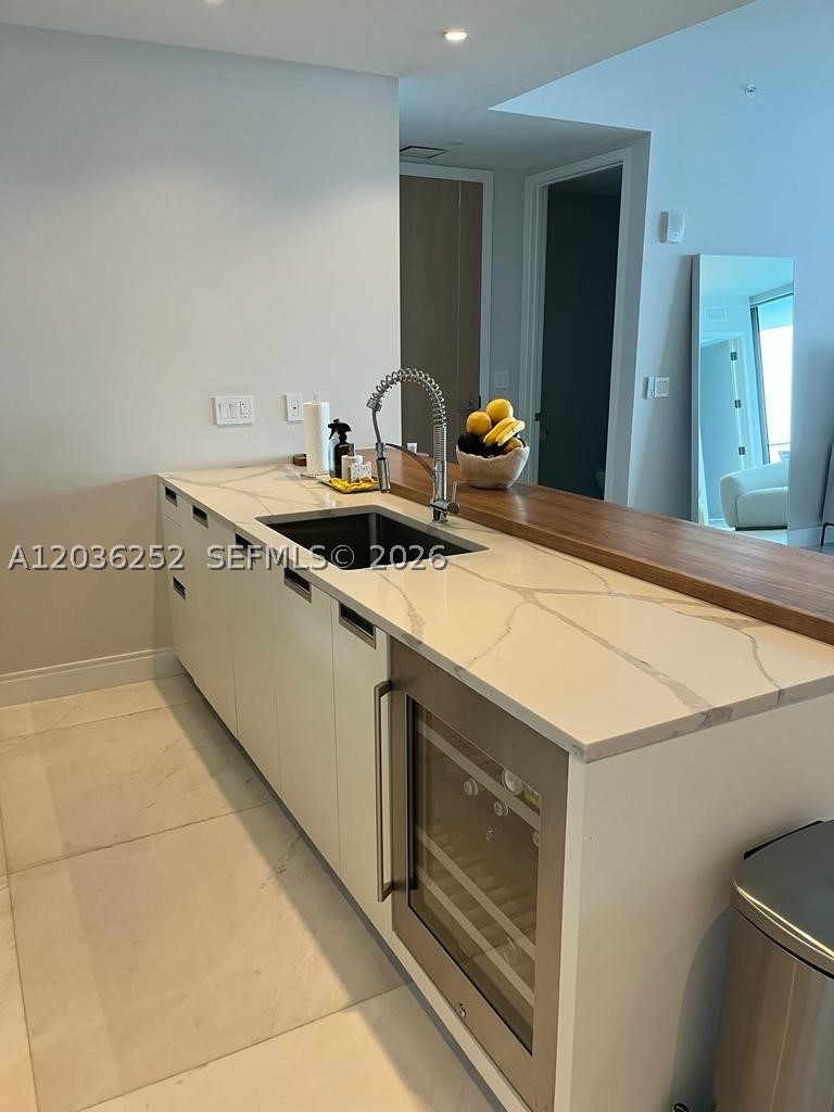 Ritz Carlton Residences - Residential Lease