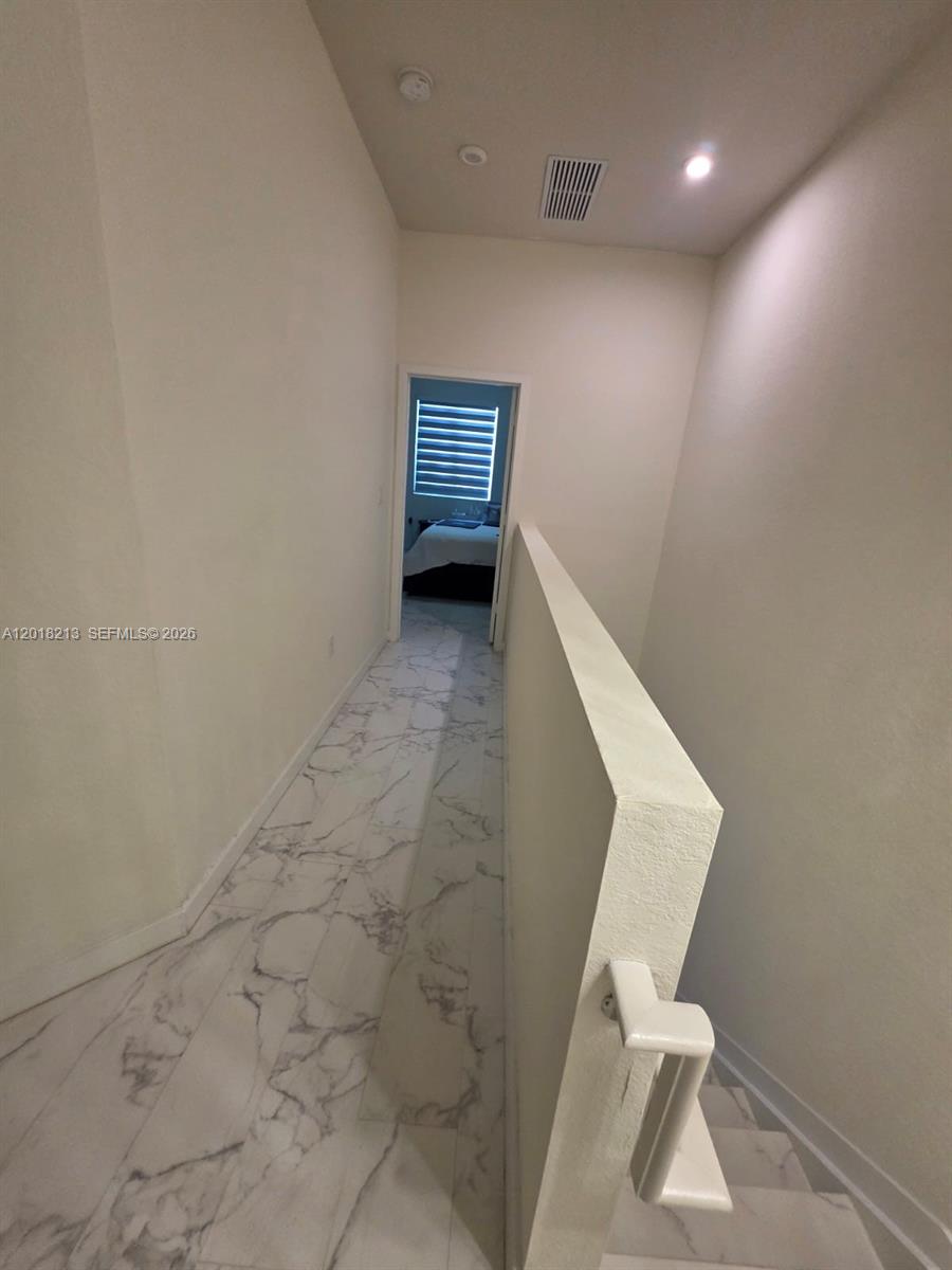 MC RESIDENTIAL - Residential