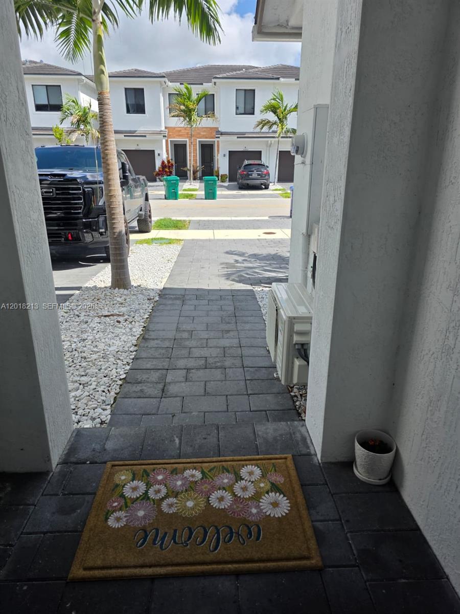 MC RESIDENTIAL - Residential