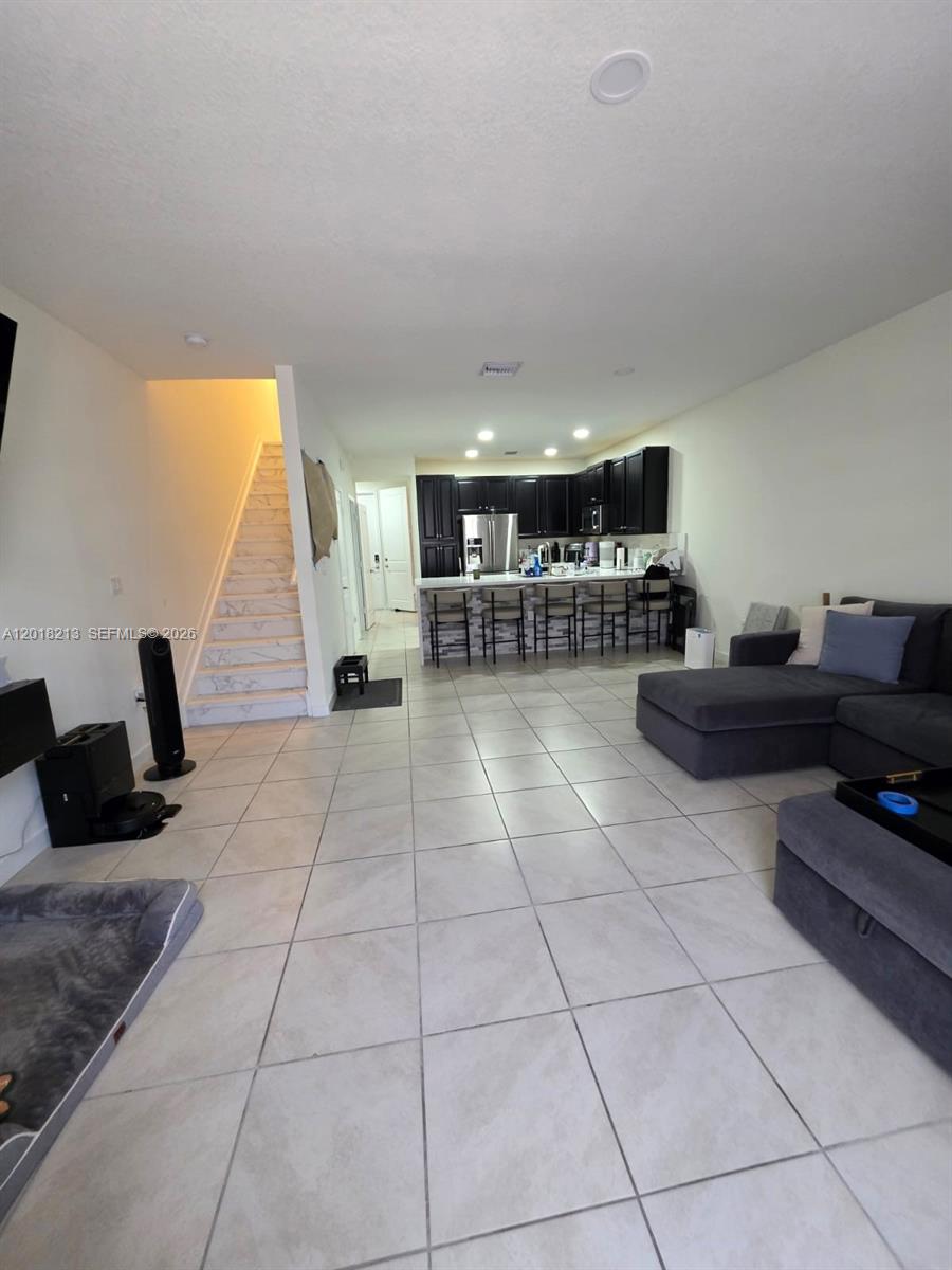 MC RESIDENTIAL - Residential