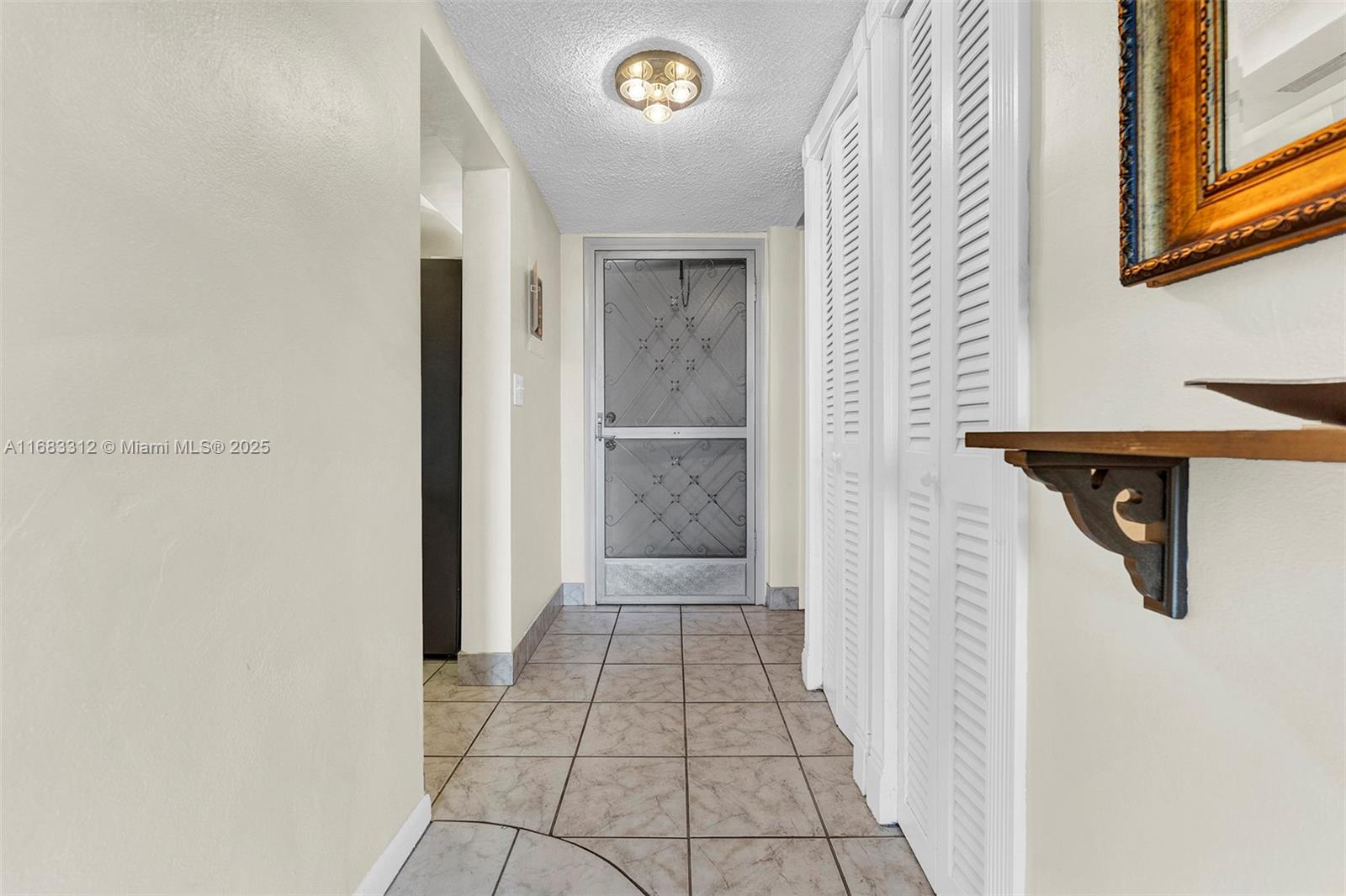 THIRD GULFSTREAM GARDEN - Residential