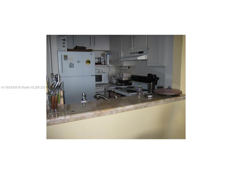 BRICKELL KEY II CONDO - Residential Lease