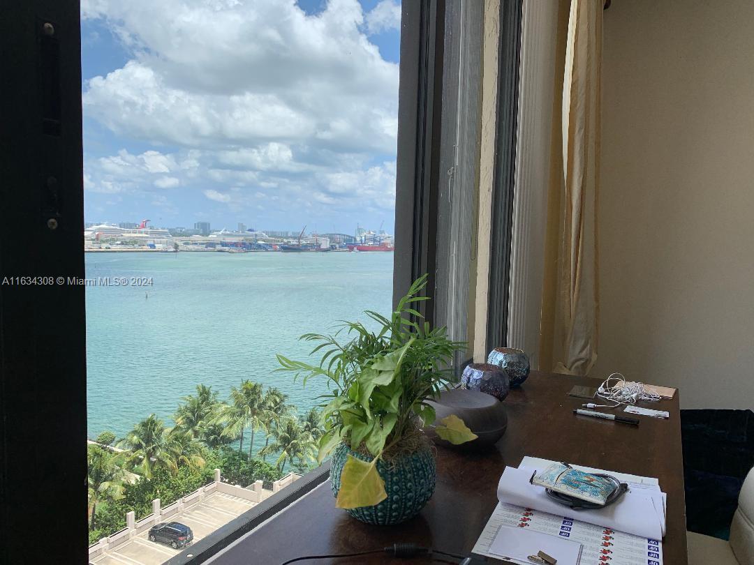 BRICKELL KEY II CONDO - Residential Lease