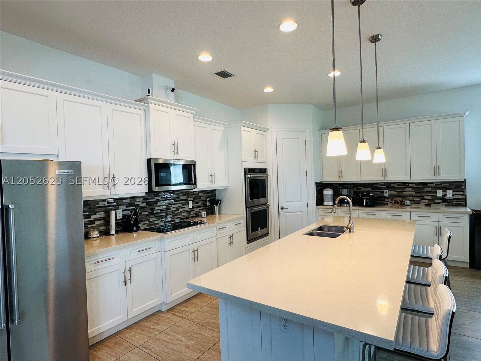 PEMBROKE LAKES SOUTH - Residential