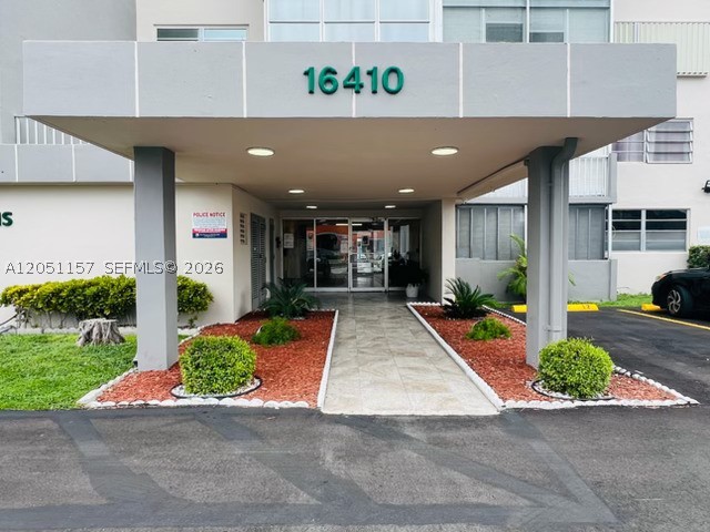 THREE SEASONS CONDO BLDG - Residential Lease