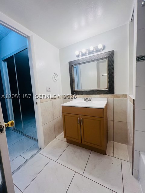THREE SEASONS CONDO BLDG - Residential Lease