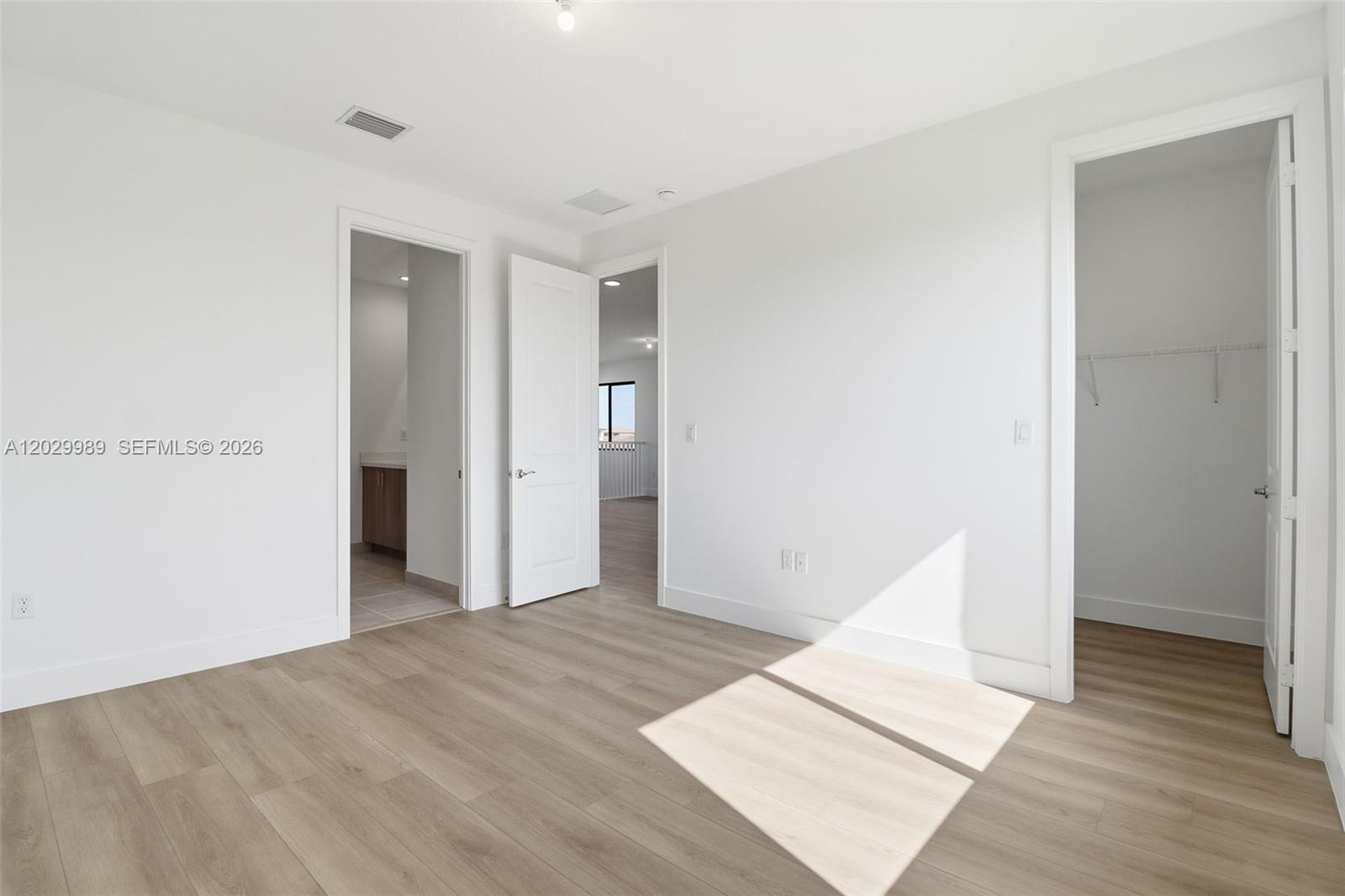 MAPLE RIDGE - Residential
