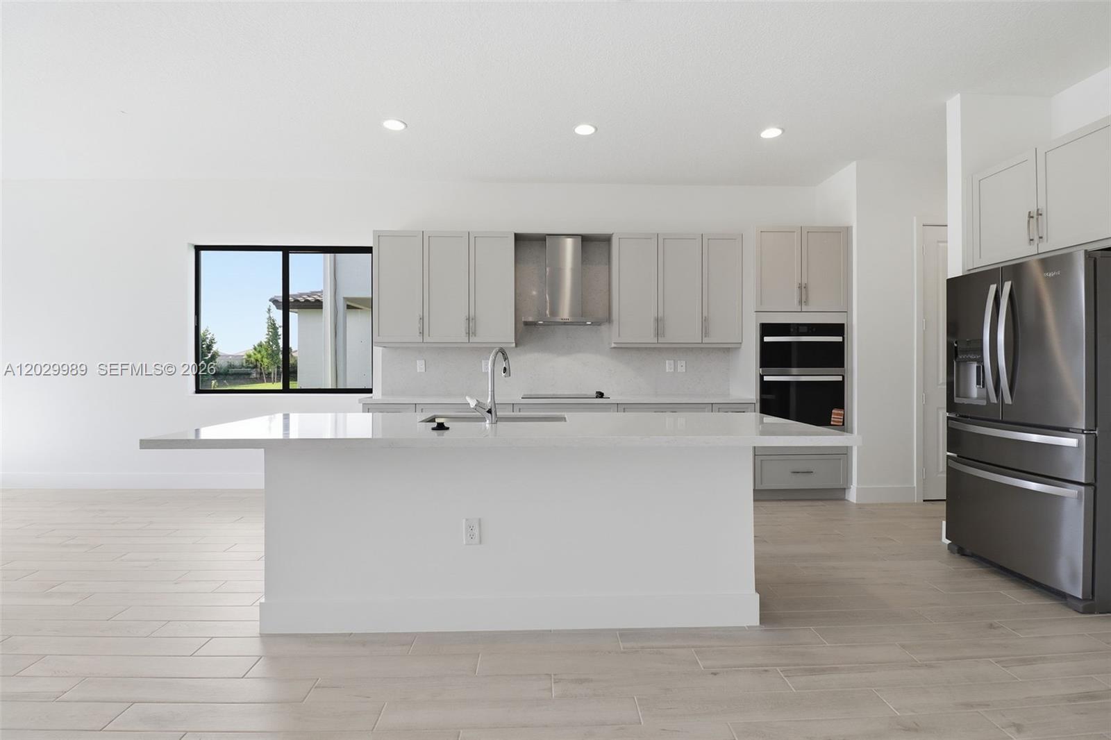 MAPLE RIDGE - Residential