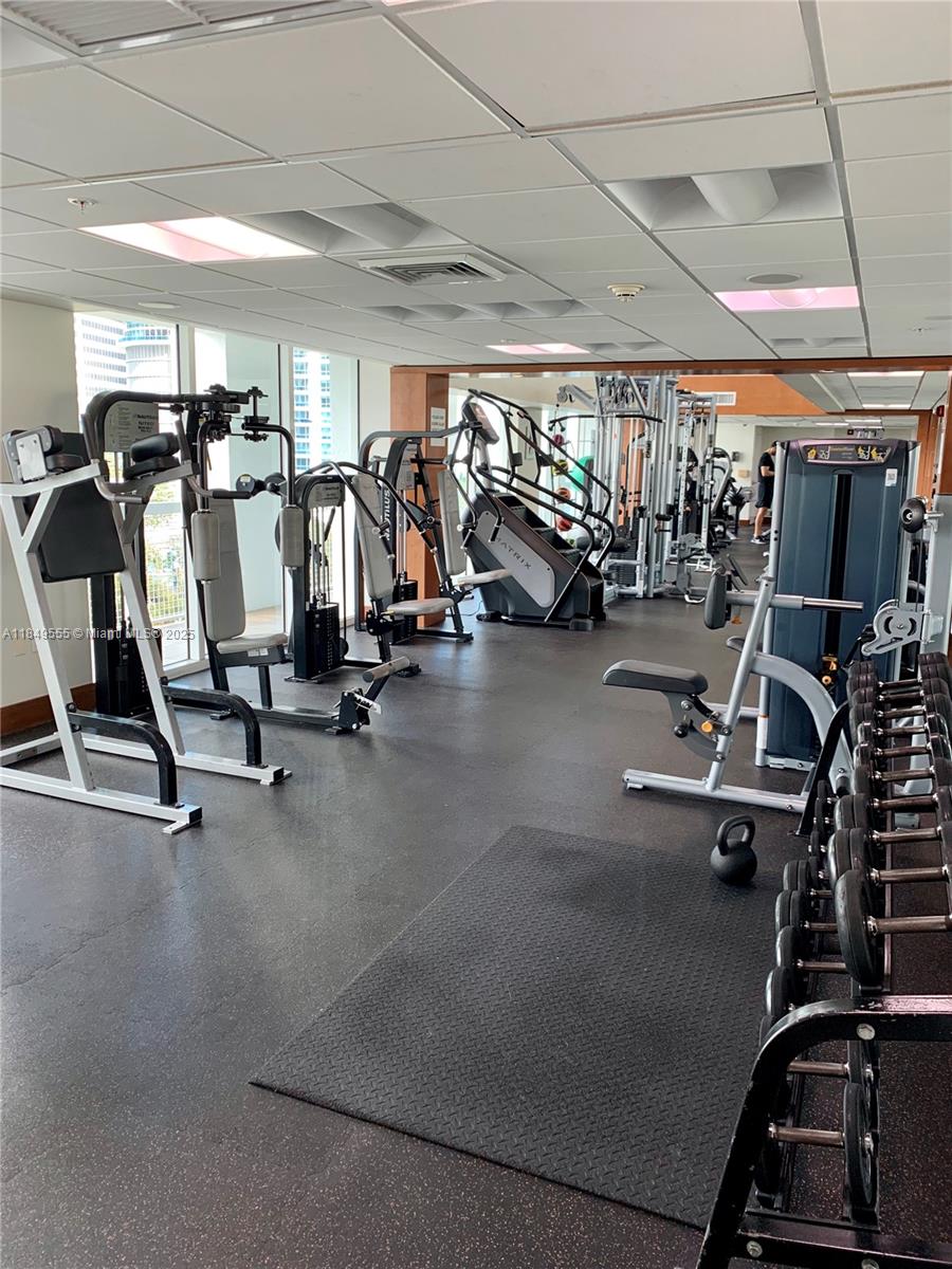 BRICKELL ON THE RIVER S T - Residential Lease