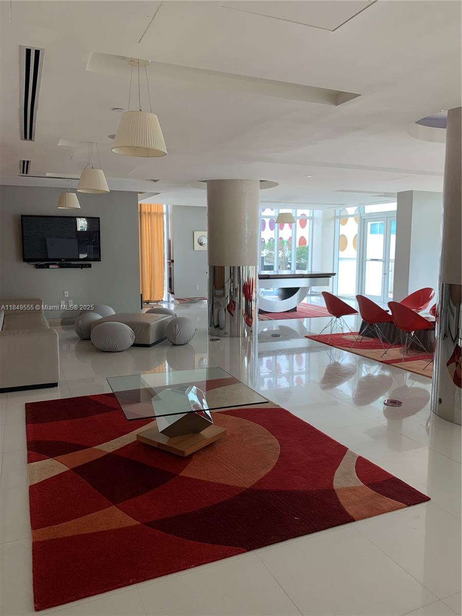 BRICKELL ON THE RIVER S T - Residential Lease