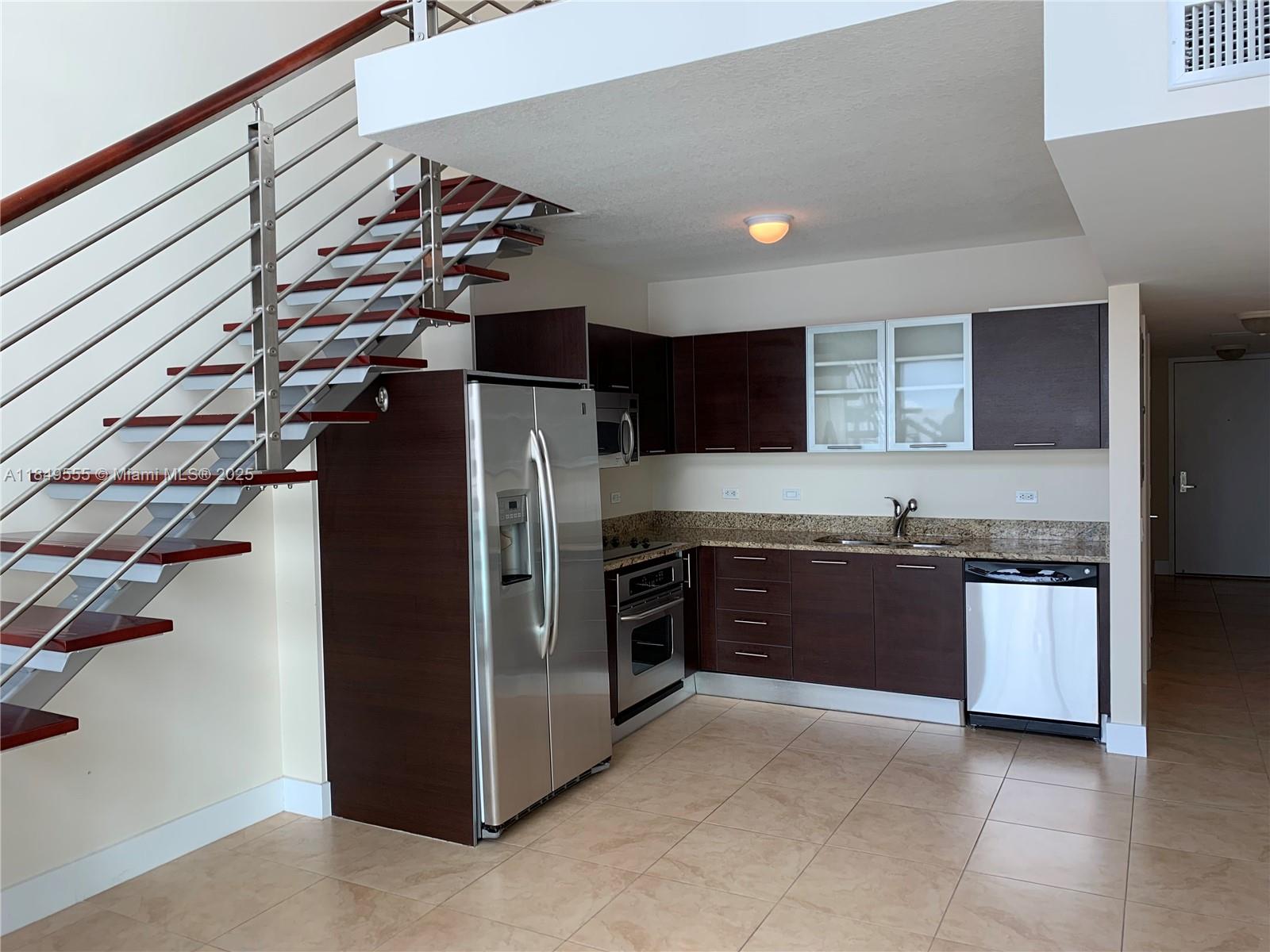 BRICKELL ON THE RIVER S T - Residential Lease