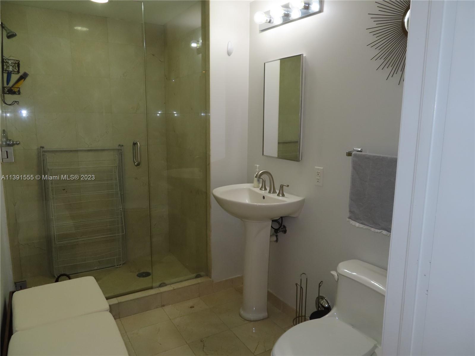 AKOYA CONDO - Residential Lease