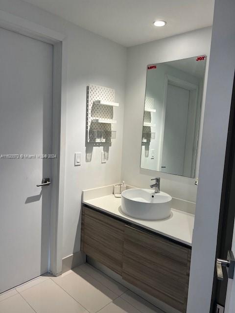 3401 MIDTOWN CONDO - Residential Lease