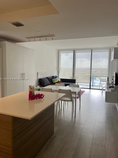 3401 MIDTOWN CONDO - Residential Lease