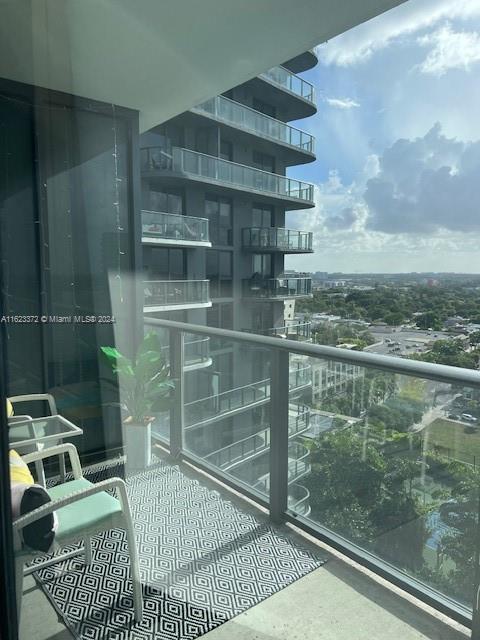 3401 MIDTOWN CONDO - Residential Lease