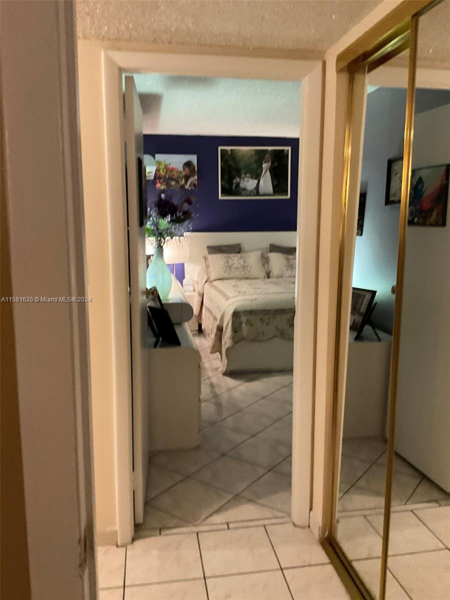 PLAZA OF WESTLAND CONDO - Residential