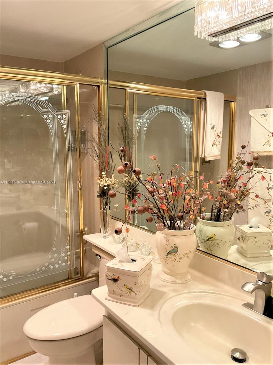 PLAZA OF WESTLAND CONDO - Residential