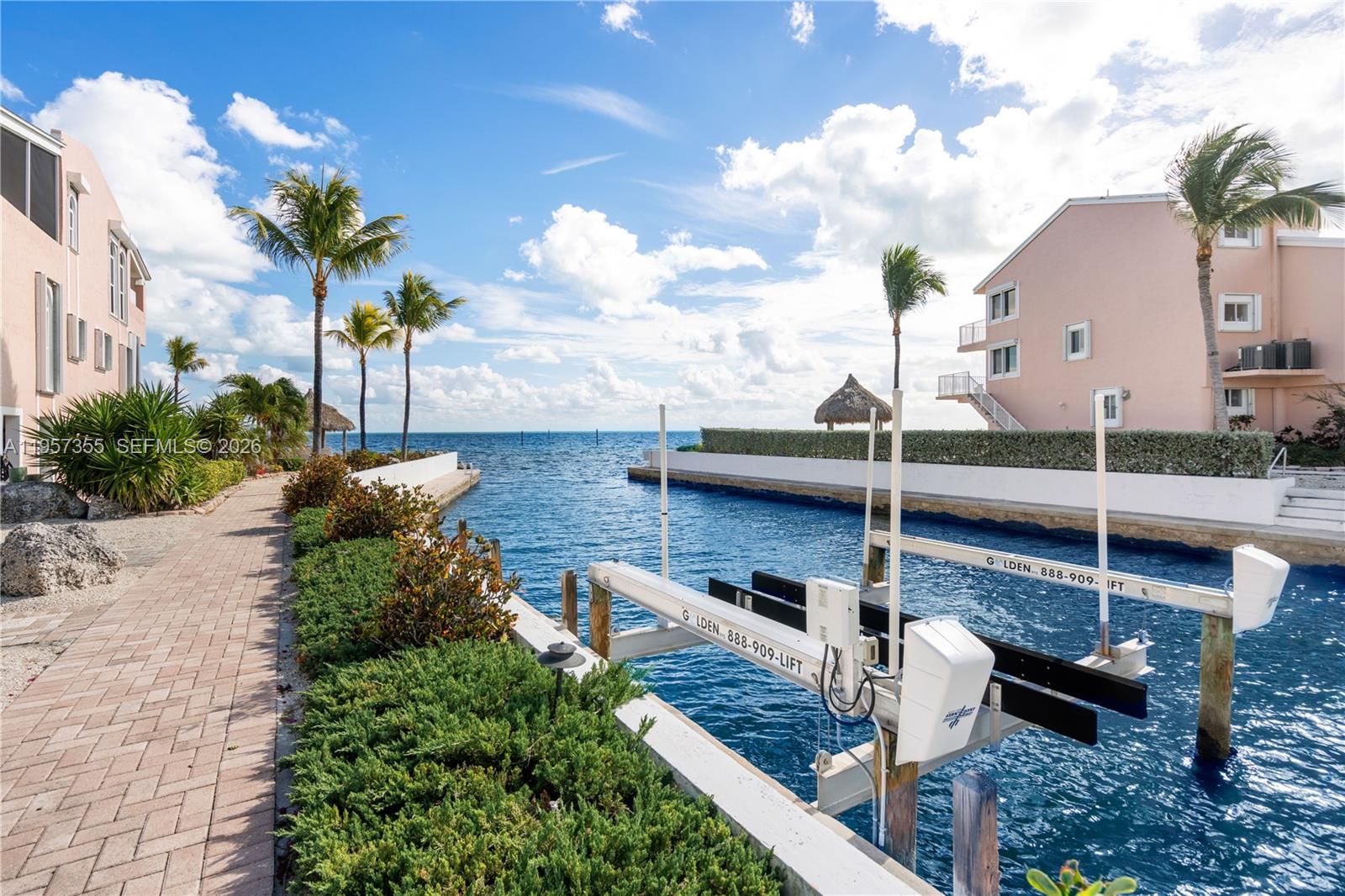KEY LARGO YACHT CLUB - Residential