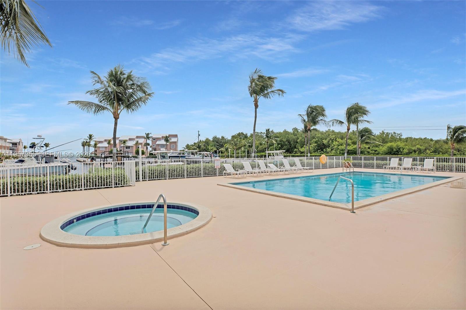 KEY LARGO YACHT CLUB - Residential