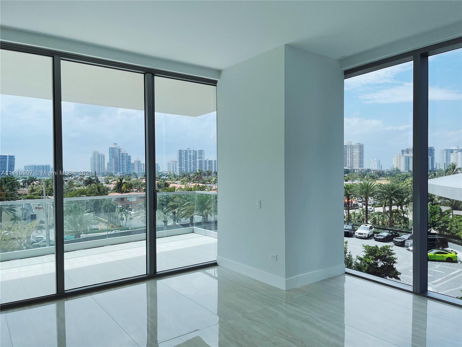 Turnberry Ocean Club - Residential