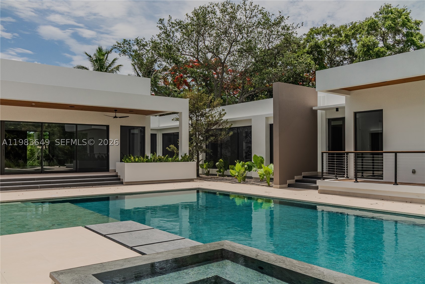 SUNILAND ESTATES 1ST ADDN - Residential