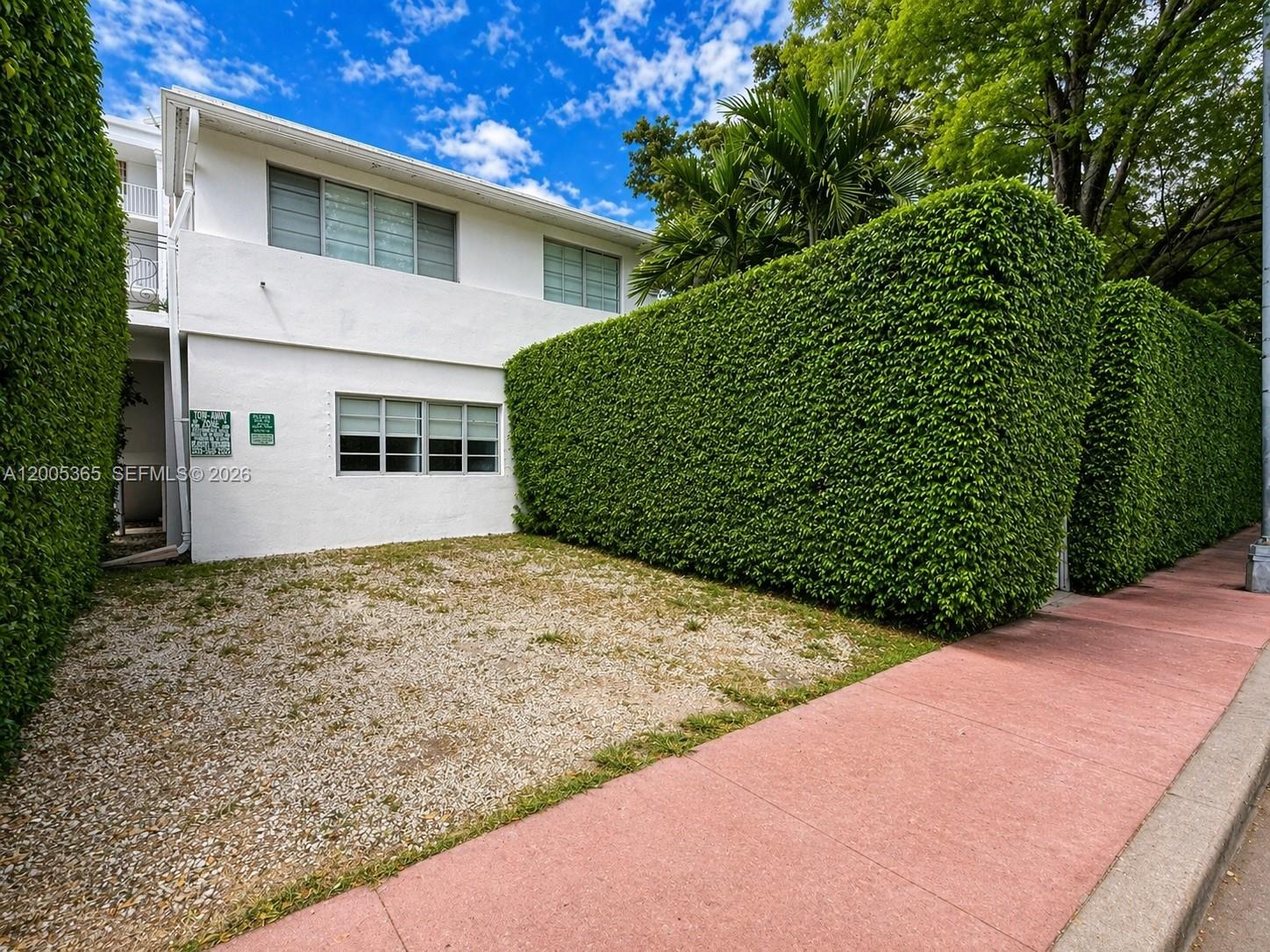 LENOX MANOR - Residential Lease