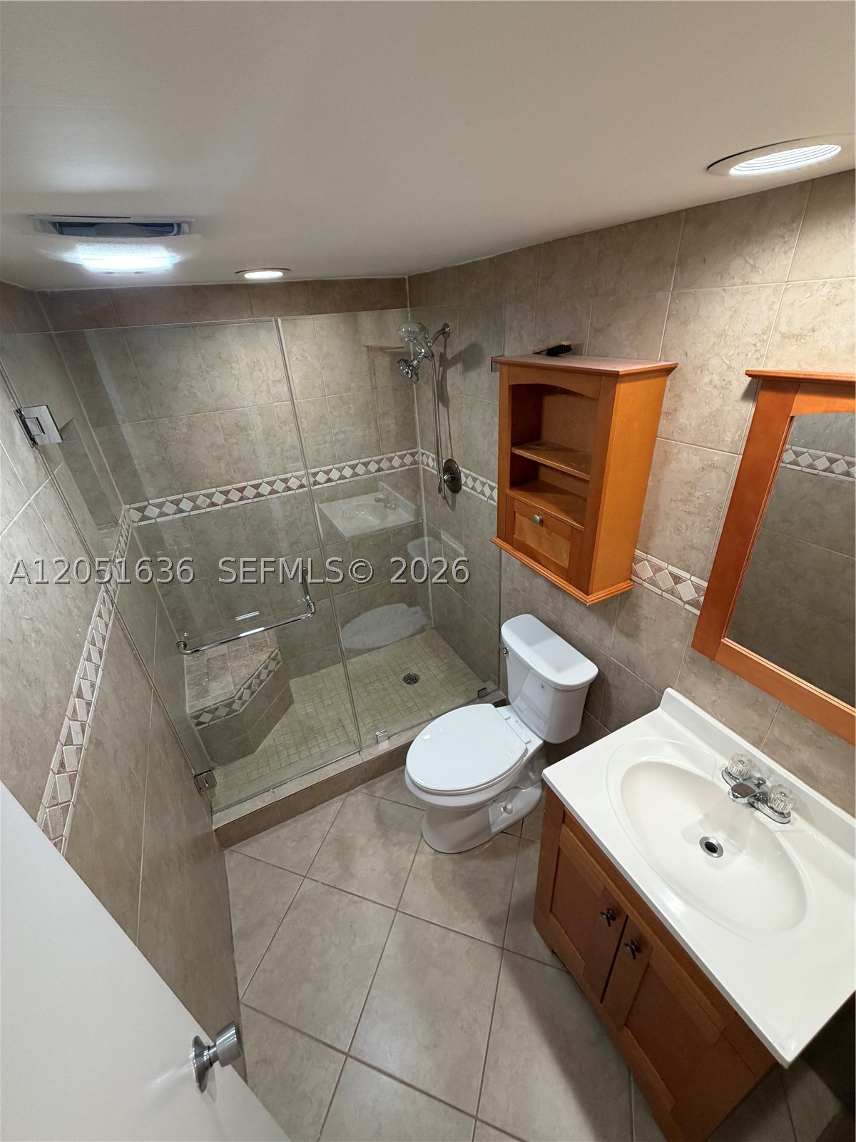 NO 83 PALM-AIRE COUNTRY C - Residential Lease