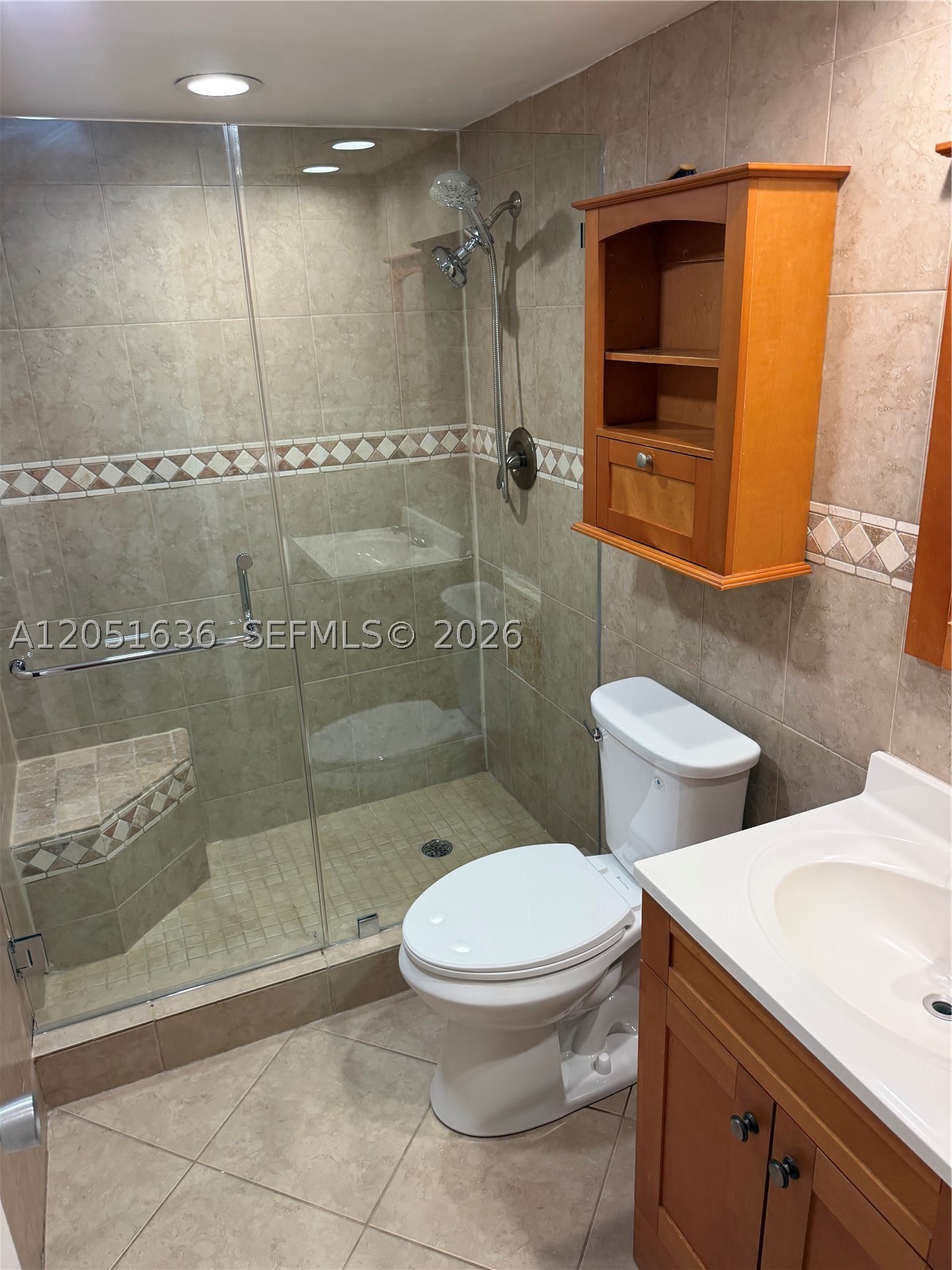 NO 83 PALM-AIRE COUNTRY C - Residential Lease