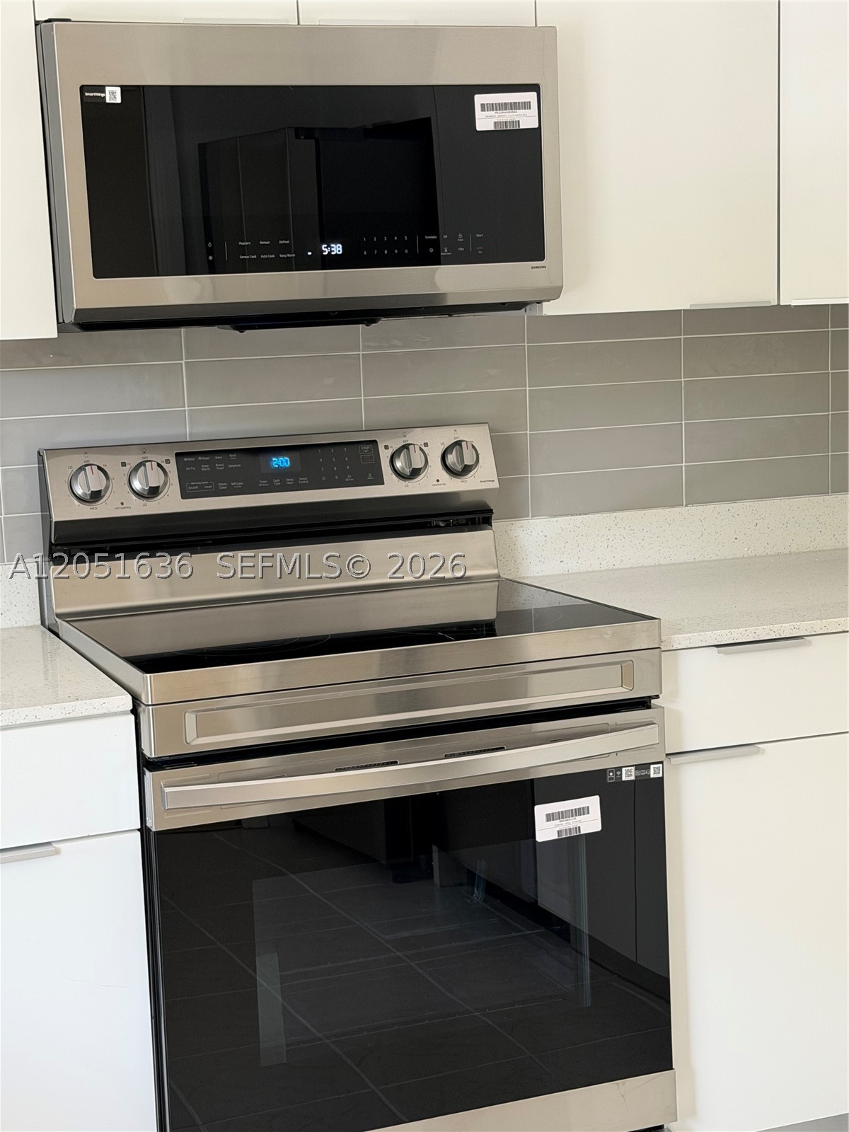NO 83 PALM-AIRE COUNTRY C - Residential Lease