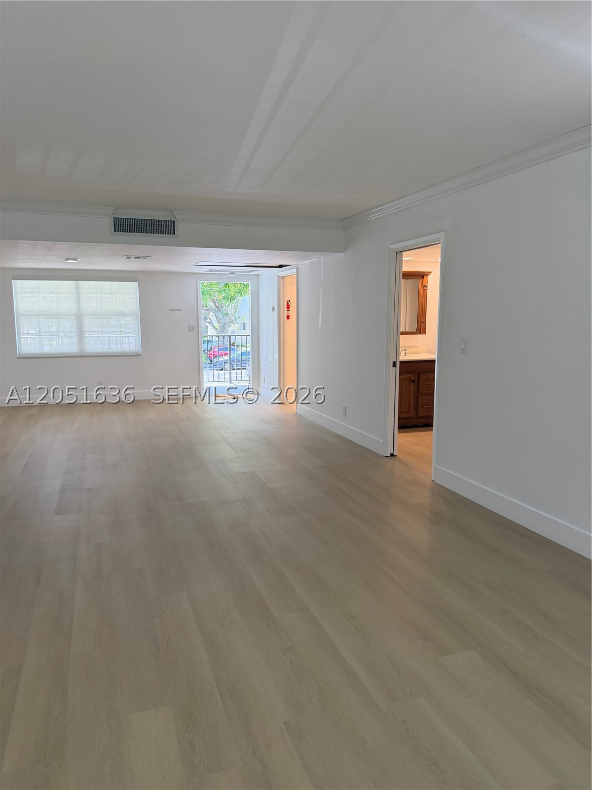 NO 83 PALM-AIRE COUNTRY C - Residential Lease