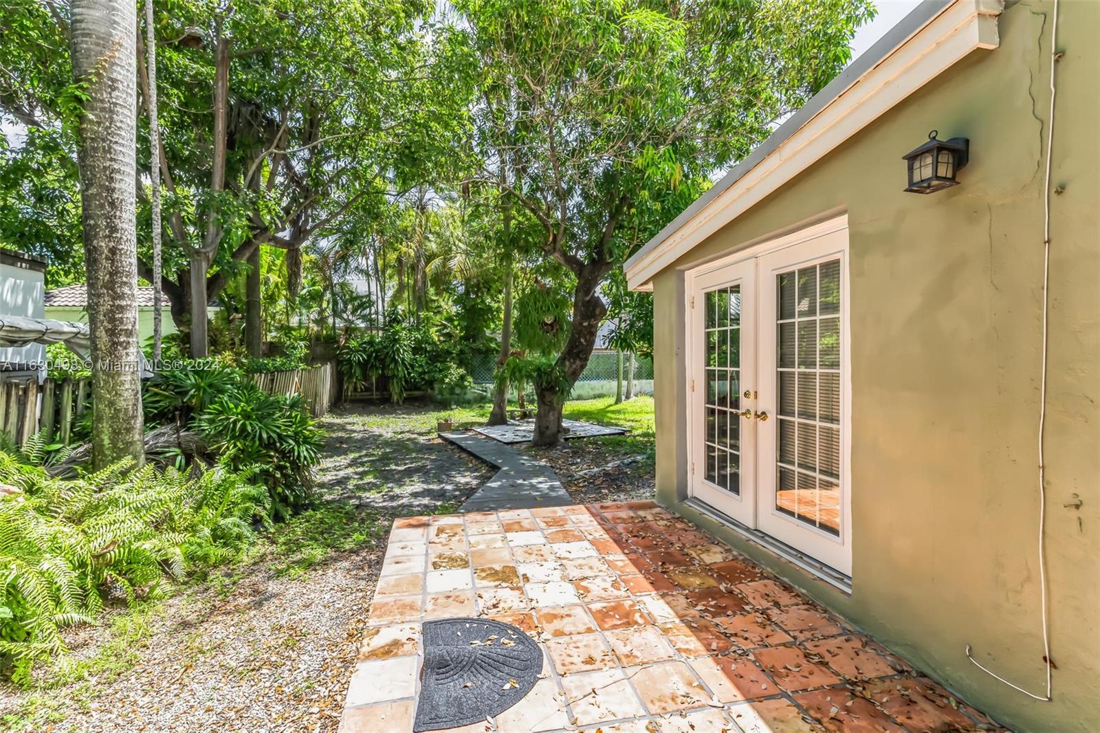 HOLLEMAN PARK - Residential