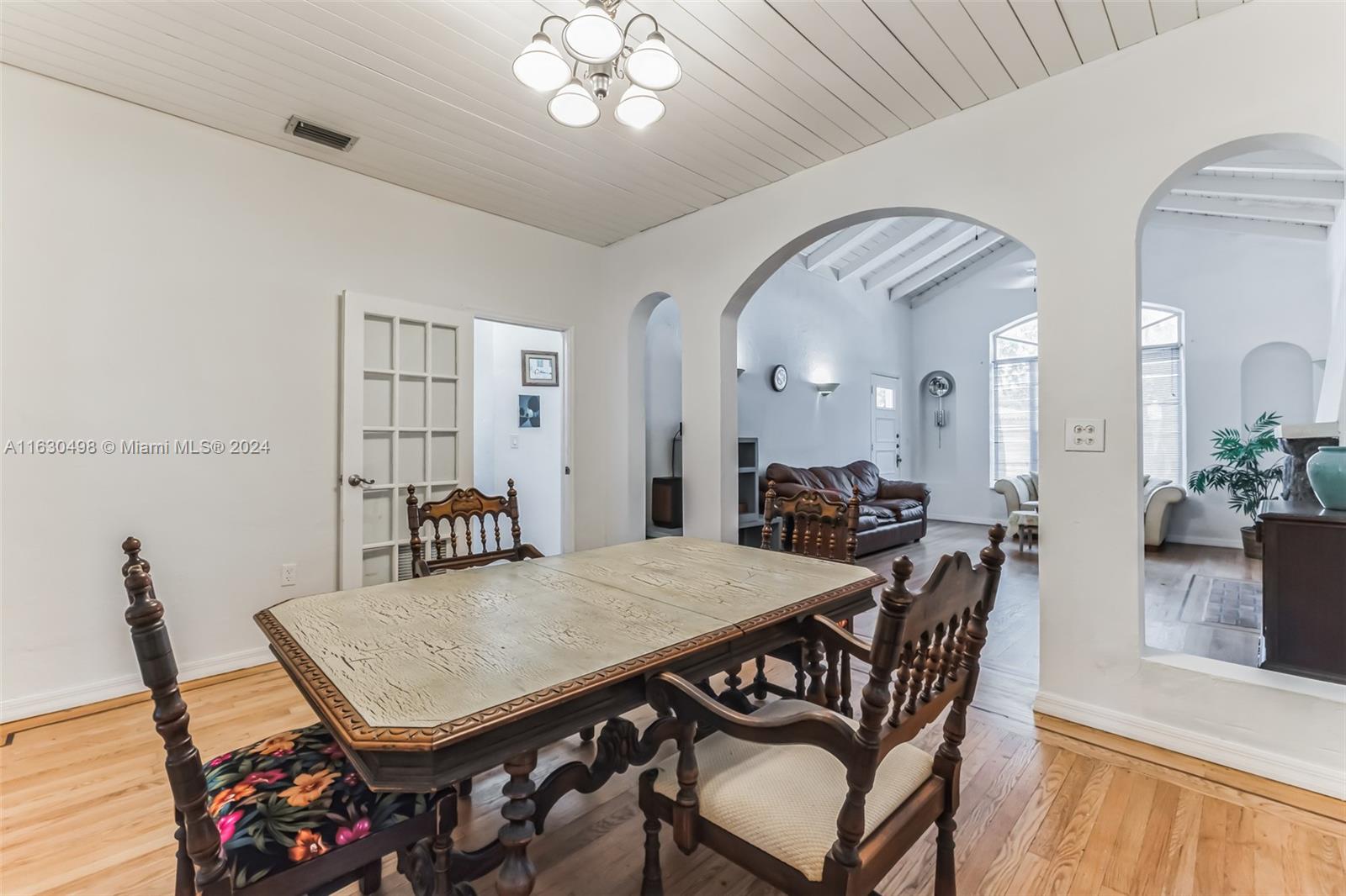 HOLLEMAN PARK - Residential