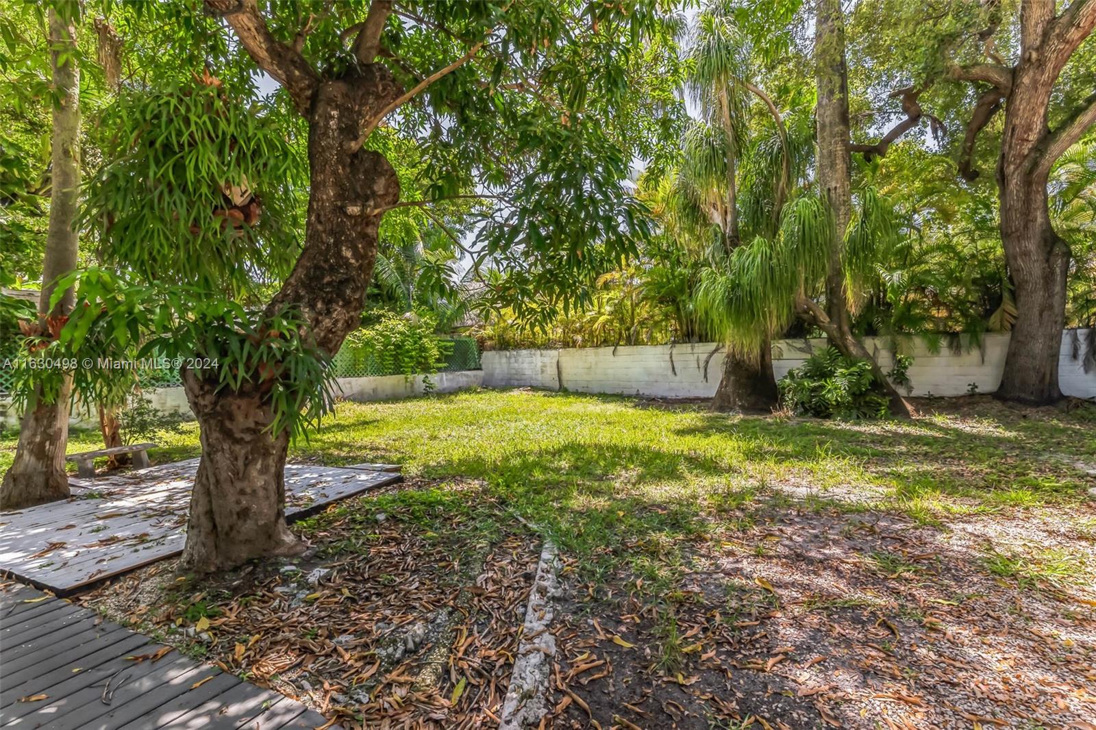 HOLLEMAN PARK - Residential