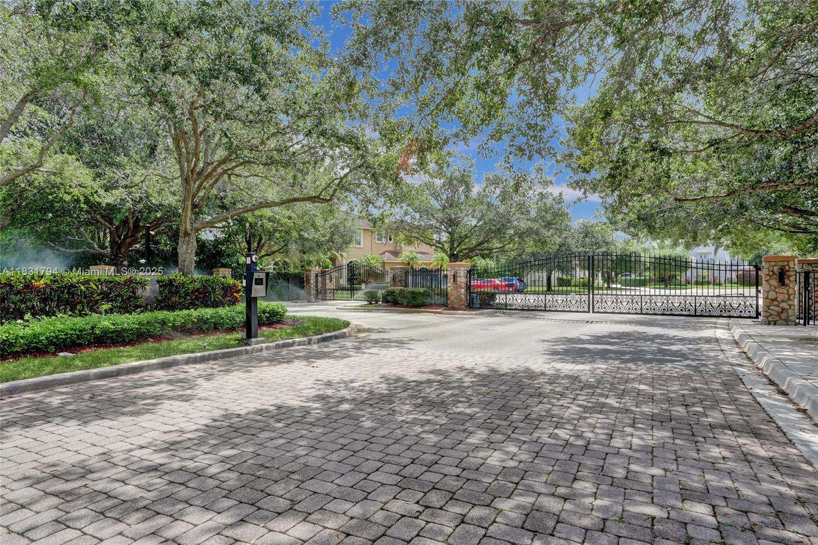 BLACKHAWK RANCHES - Residential