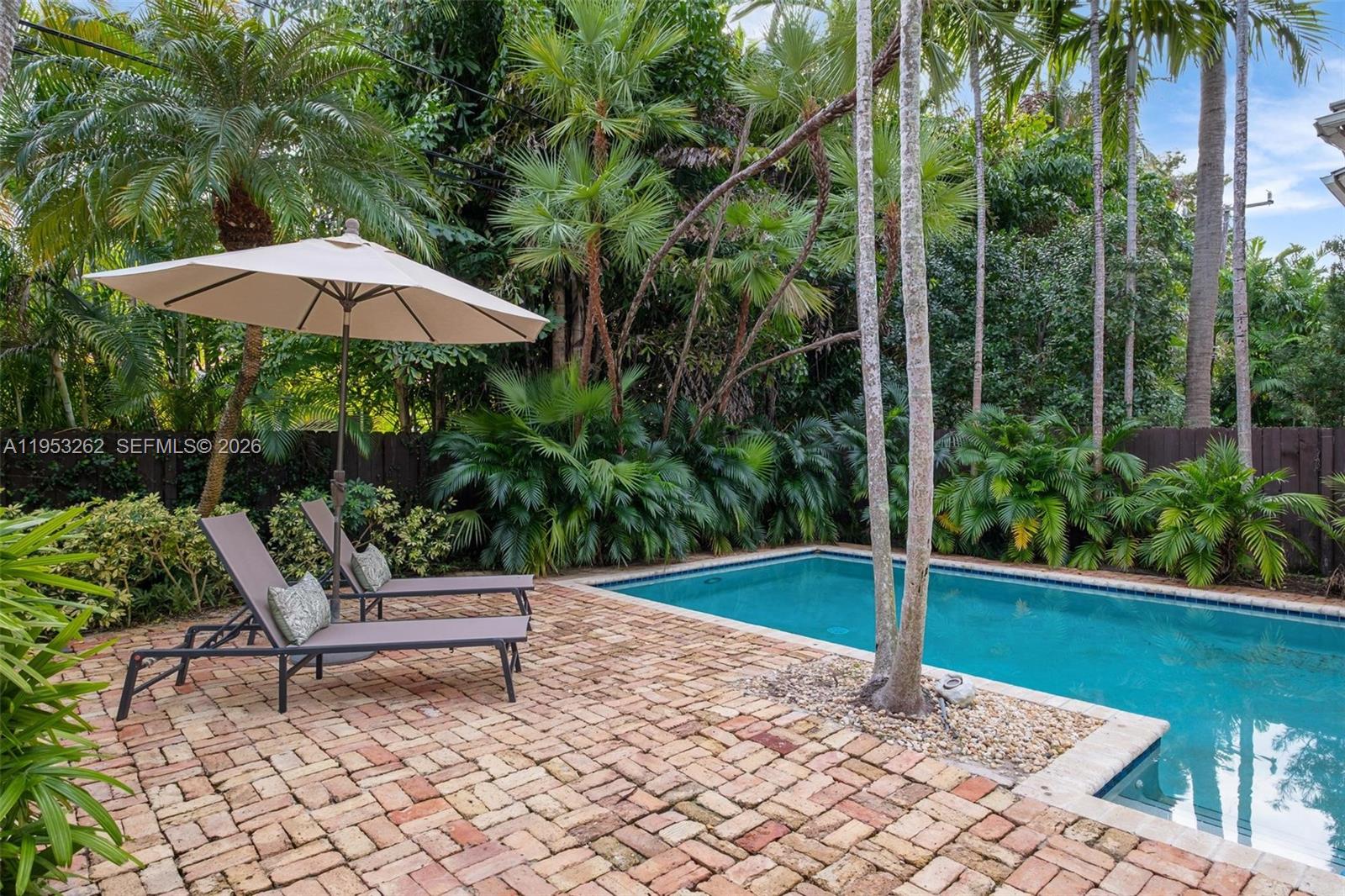 BISCAYNE KEY ESTATES - Residential